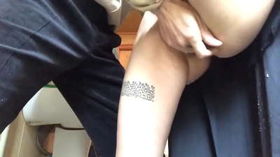 Puta ki roto i te wharepaku o te kura, he tino hukahuka - he tino mahi taku kaiako